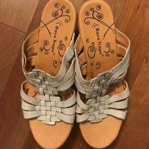 Women’s Bare Traps Wedge Sandals Size 9